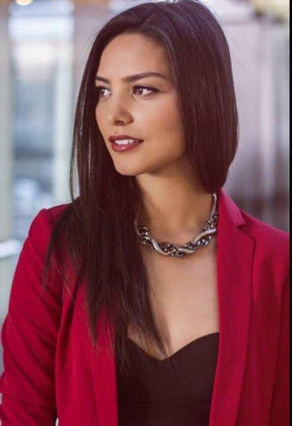 Hazal Filiz Küçükköse'nin Instagram pozu 