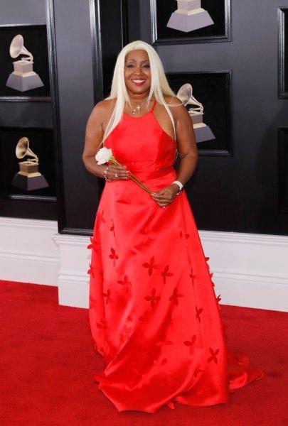 60. Grammy Ödül Töreni'nde kırmızı halı şıklığı