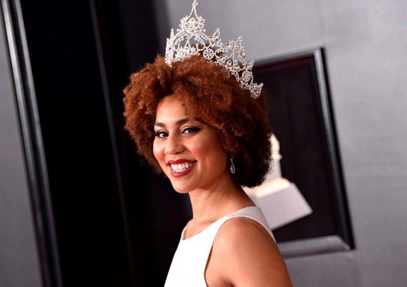 60. Grammy Ödül Töreni'nde kırmızı halı şıklığı