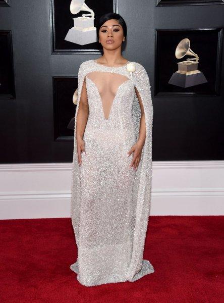 60. Grammy Ödül Töreni'nde kırmızı halı şıklığı