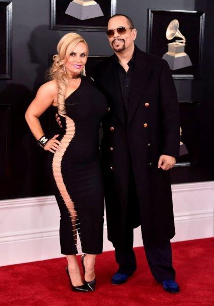 60. Grammy Ödül Töreni'nde kırmızı halı şıklığı