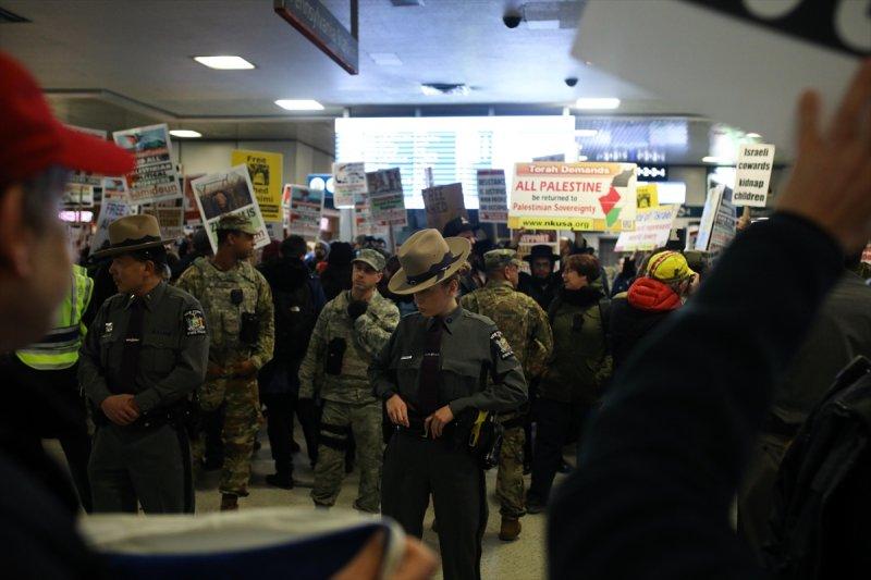  New York'ta Filistinli Temimi'ye destek gösterisi