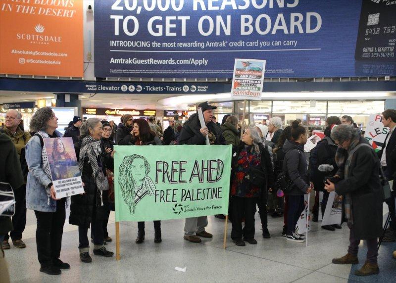  New York'ta Filistinli Temimi'ye destek gösterisi