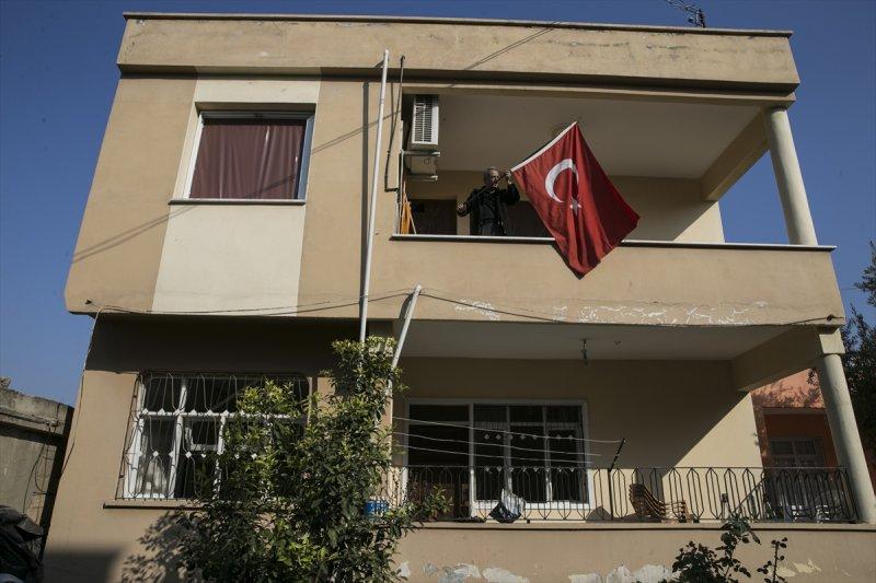 Reyhanlı'daki roketli saldırının hasar onarım çalışmaları başladı - Resim 8