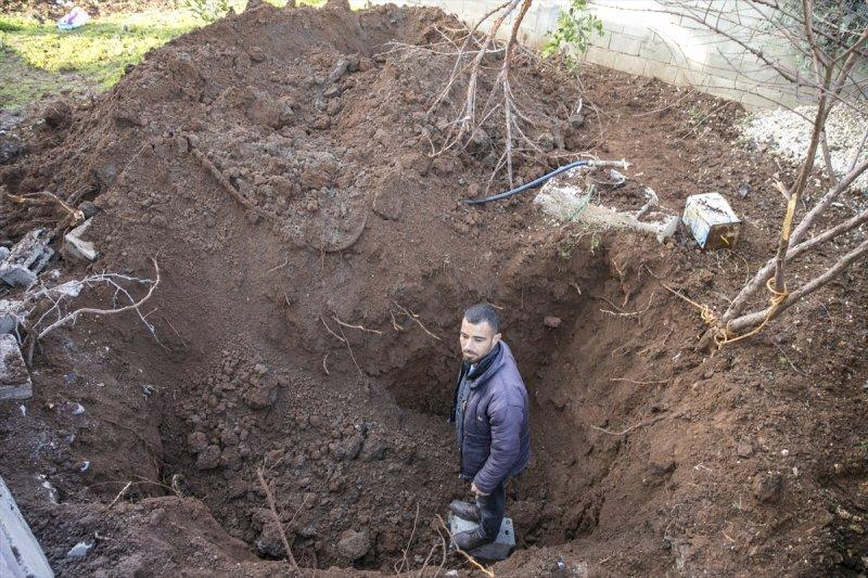 Reyhanlı'daki roketli saldırının hasar onarım çalışmaları başladı - Resim 12