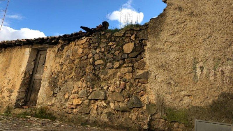 İtaya'da Sardunya Adası’ndaki evler ucuza satılıyor 