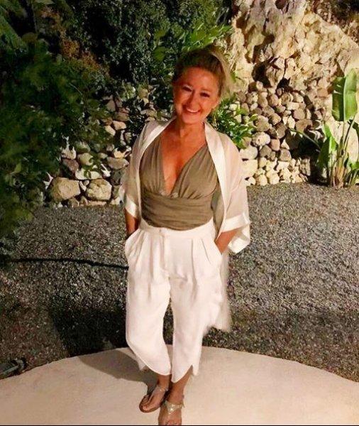 Pınar Aylin'in kızı annesinin boyunu geçti