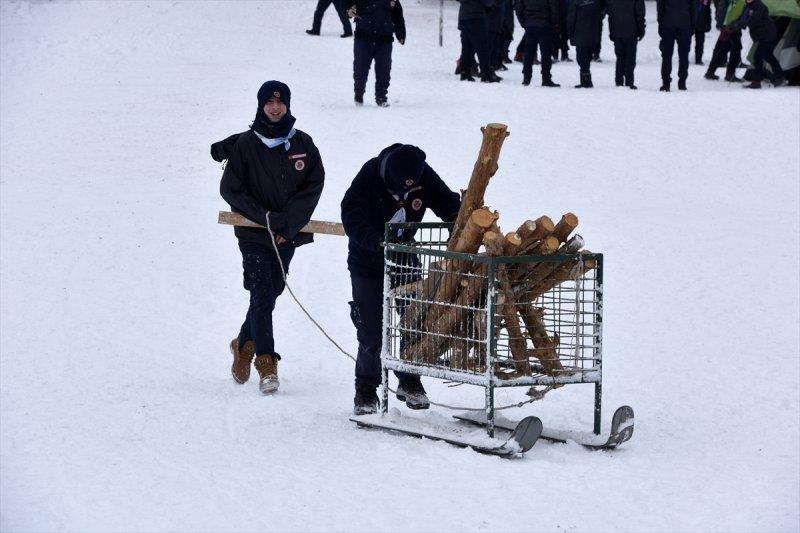 Türk, Suriyeli ve Filistinli gençler kış kampında buluştu