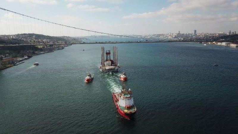 Dev petrol platformu yeniden İstanbul Boğazı’nda