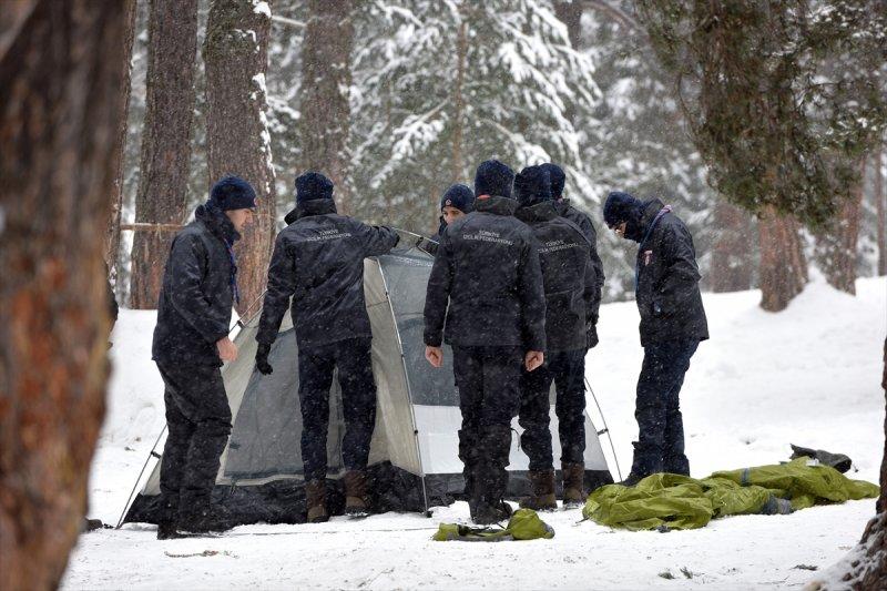 Türk, Suriyeli ve Filistinli gençler kış kampında buluştu