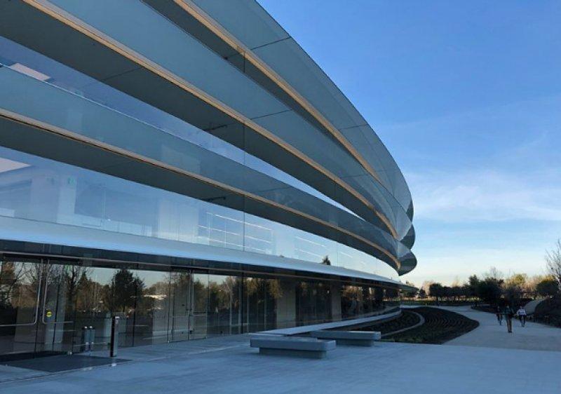 Apple Park havadan görüntülendi