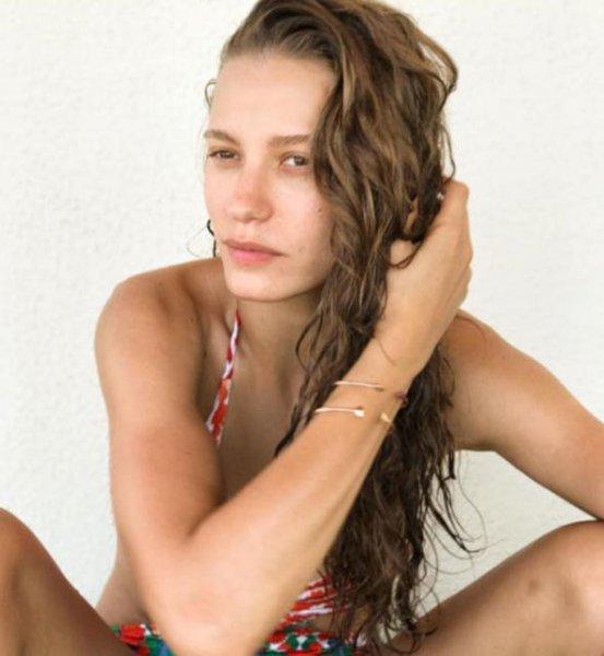 Ünlü isimlerin makyajsız halleri