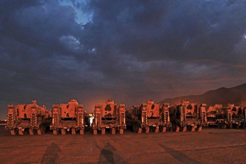 Afrin için takviye birlikler sınırda