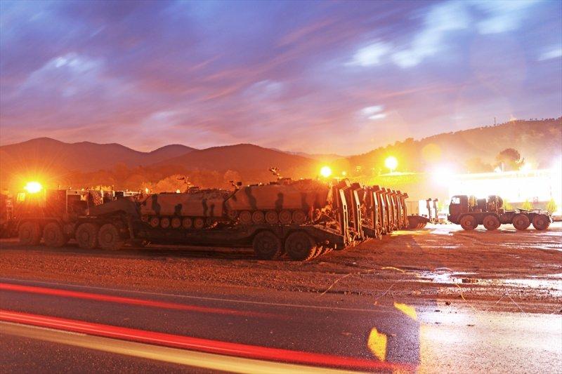 Afrin için takviye birlikler sınırda