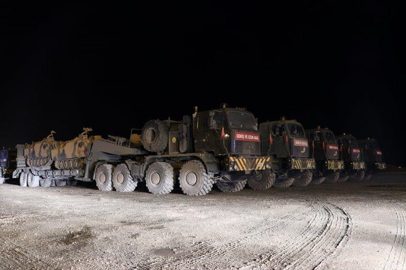 Afrin için takviye birlikler sınırda