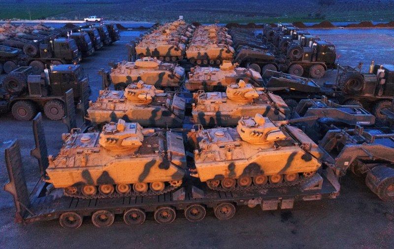 Afrin için takviye birlikler sınırda
