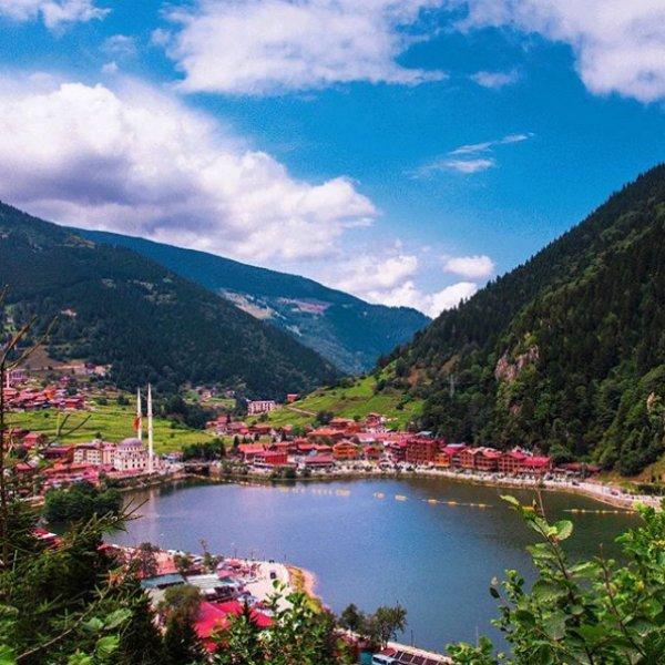 Turizm merkezi Uzungöl temizlendi 