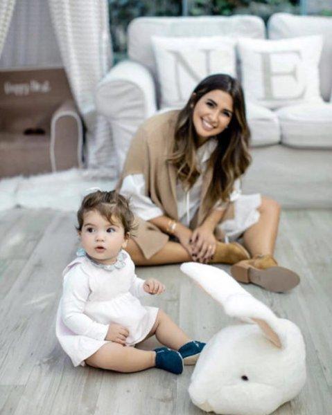 Buse Terim doğum için gün sayıyor