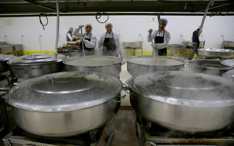 3. Havalimanı çalışanlarının tüm ihtiyaçlarını karşılıyor