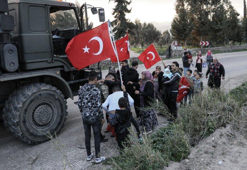 Askeri konvoy Hatay'a ulaştı
