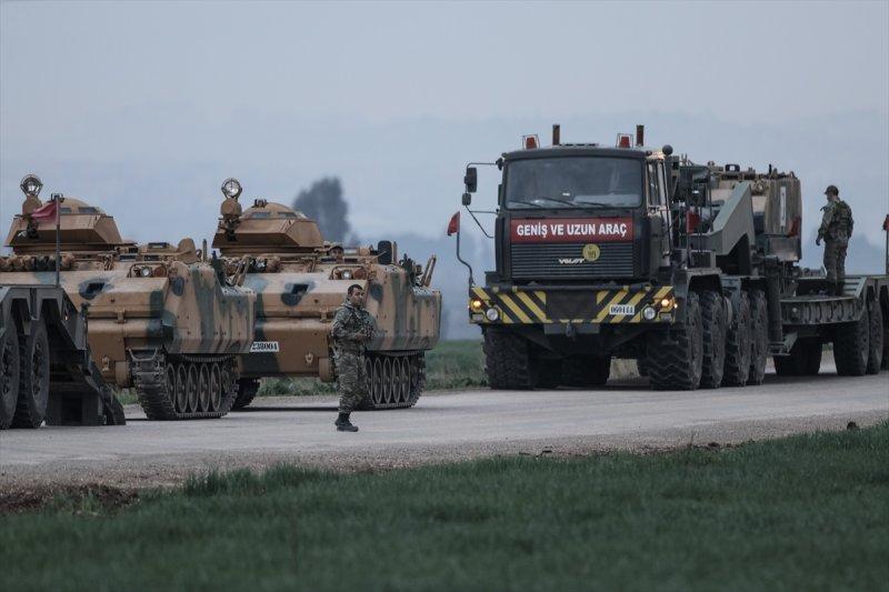 Askeri konvoy Hatay'a ulaştı