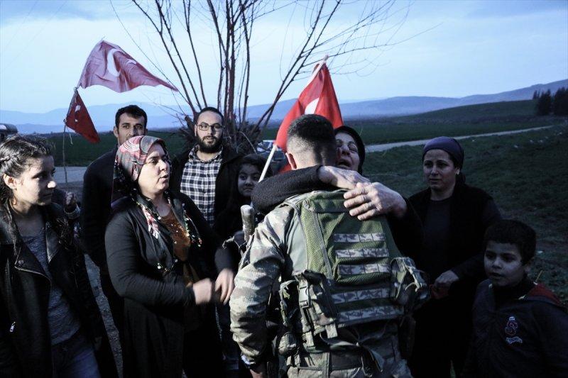 Askeri konvoy Hatay'a ulaştı