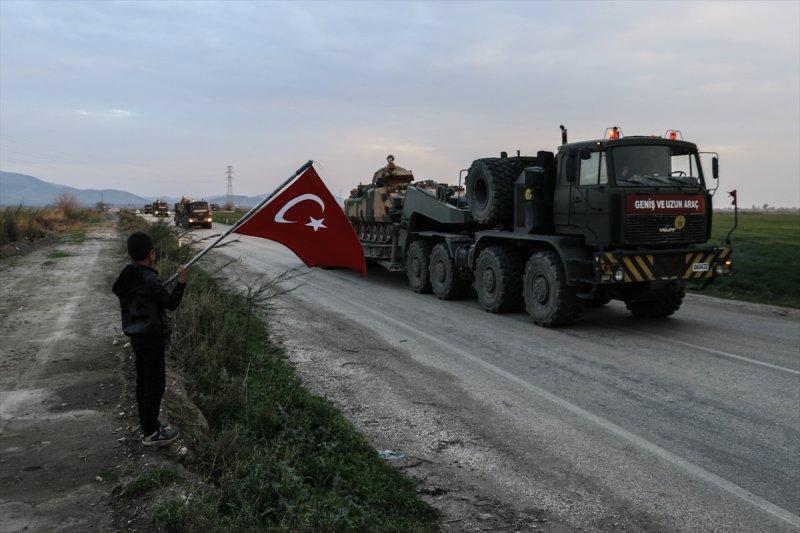 Askeri konvoy Hatay'a ulaştı