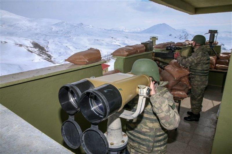 Mehmetçik eksi 20 derecede vatan nöbetinde