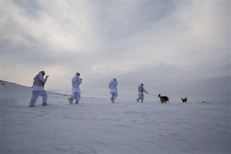 Mehmetçik eksi 20 derecede vatan nöbetinde