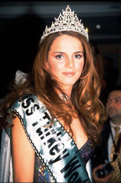 Güzellik yarışmasıyla hayatı değişen ünlüler