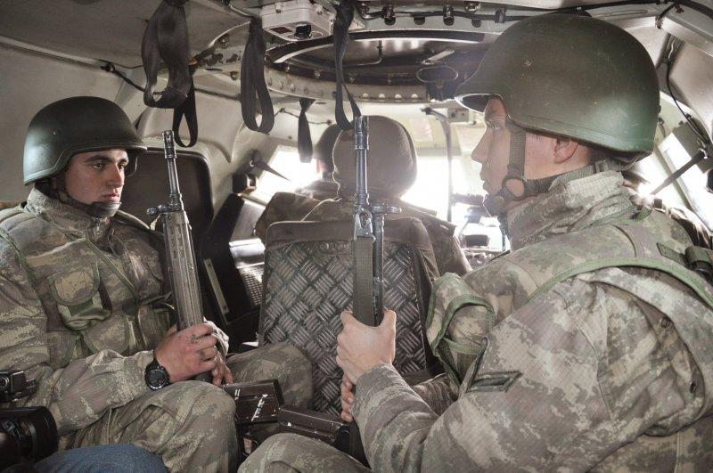 Mehmetçik eksi 15 derece soğukta nöbette