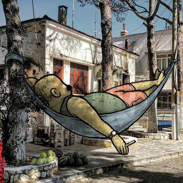 Dev illüstrasyonlarla sokak sanatı 