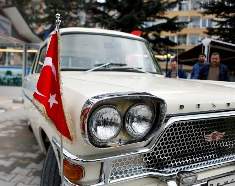 İlk yerli otomobil Devrim bakımdan geçti