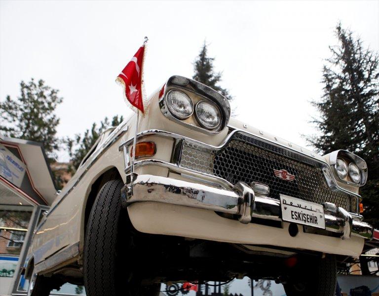 İlk yerli otomobil Devrim bakımdan geçti