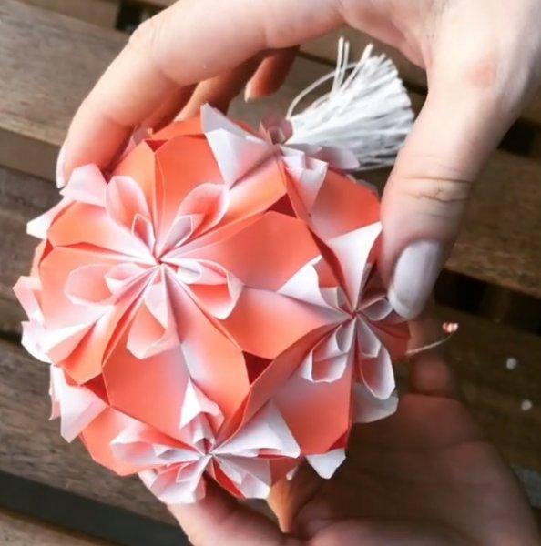 Kusudama sanatıyla yapılmış eserler