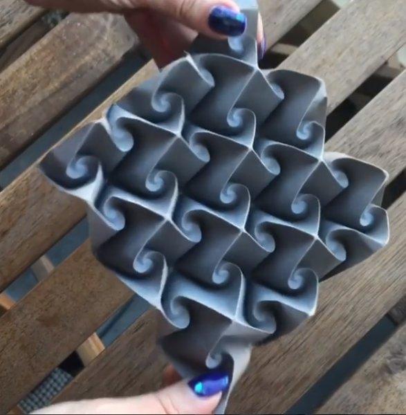 Kusudama sanatıyla yapılmış eserler