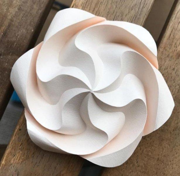 Kusudama sanatıyla yapılmış eserler
