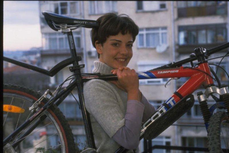 1980'li yılların güzel mankeni: Merve İldeniz