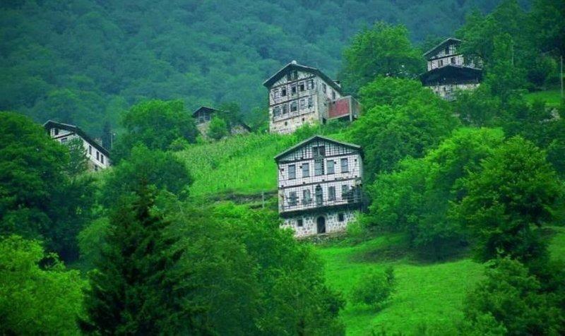 Geleneksel Karadeniz evleri