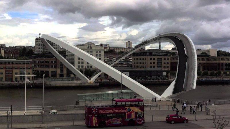 Dünyanın en farklı köprüsü:  Gateshead Milenyum 