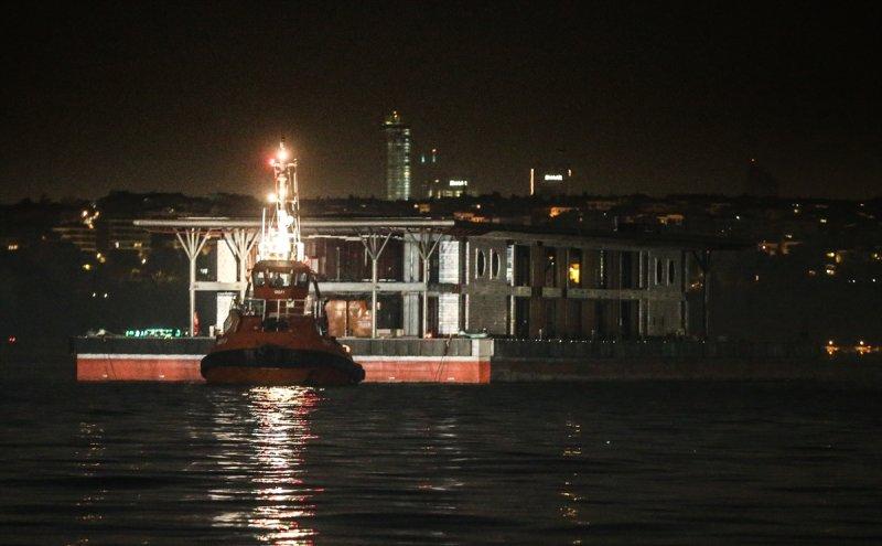 Karaköy'ün yeni iskelesi Haliç'te