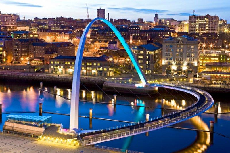 Dünyanın en farklı köprüsü:  Gateshead Milenyum 
