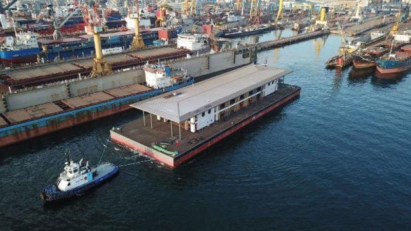 Karaköy'ün yeni iskelesi Haliç'te