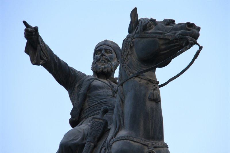 Mısır sokaklarında yaşatılan Türk isimleri