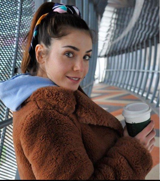 Oyuncu Fulya Zenginer annesini kaybetti 