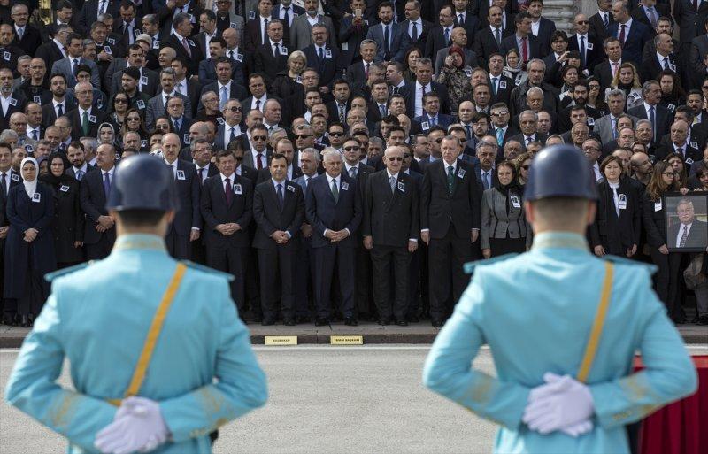 Hasan Celal Güzel için TBMM'de cenaze töreni