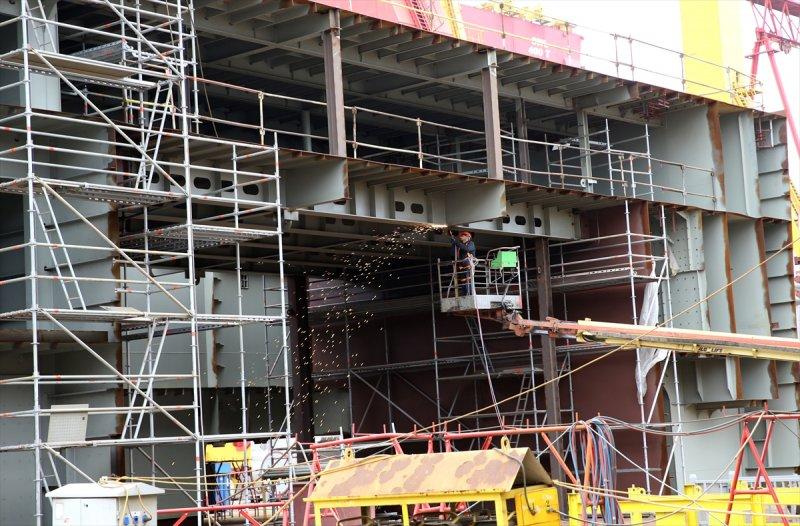 İlk milli uçak gemisi TCG Anadolu görüntülendi