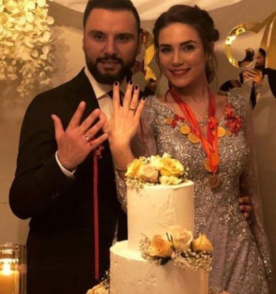 Alişan ile Buse Varol nişanlandı