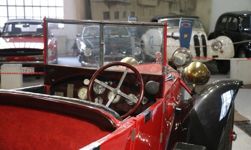 Sırbistan'ın Klasik Otomobil Müzesi