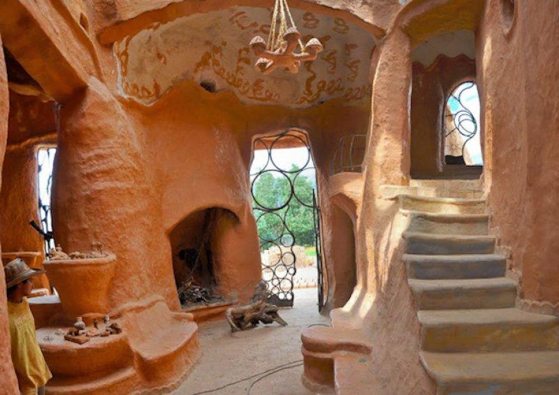 Tamamı kilden yapılmış ev: Casa Terracota